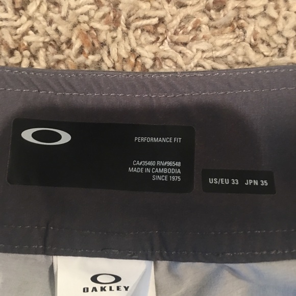 Men Oakley swim trunks - Picture 3 of 3